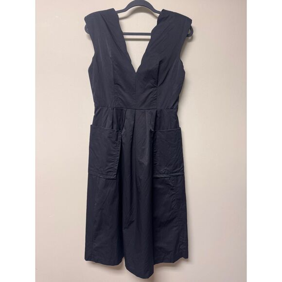 TRACY REESE Scalloped Neckline Double V Sleeveless Dress, Black, Sz 6 - Picture 1 of 13